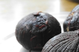 黑蒜的價(jià)格多少錢(qián)一斤？黑蒜很貴嗎？