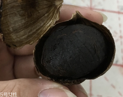 黑蒜是種植出來(lái)的嗎？黑蒜怎么來(lái)的