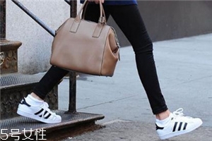 小白鞋怎么存放不發(fā)黃？小白鞋的存放方法