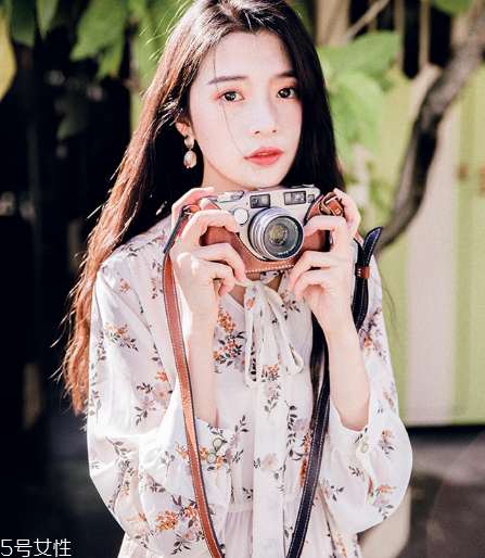 微胖女生穿什么裙子好看？微胖女生穿搭圖片