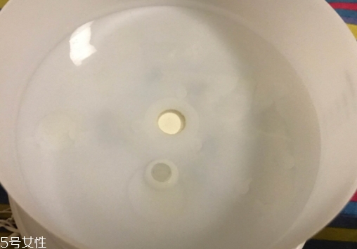 單方精油可以做香薰嗎？單方精油和復(fù)方精油哪個(gè)做香薰好
