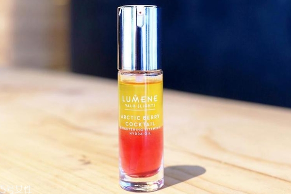 lumene雞尾酒精華油怎么用？能單獨(dú)用嗎？
