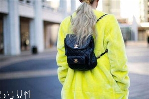 今年流行什么樣的雙肩包？2022最流行的雙肩包