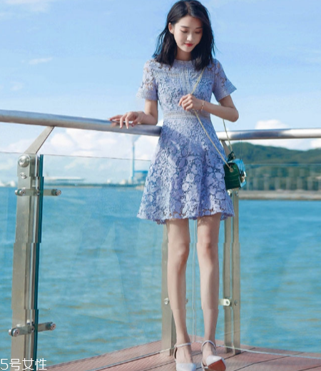 高瘦女生穿什么連衣裙？最適合高瘦女生的連衣裙款式