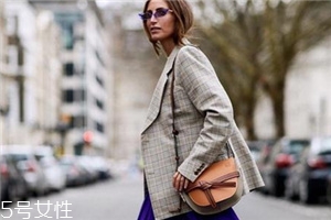 loewe gate bag多少錢？羅意威18新款馬鞍包價格