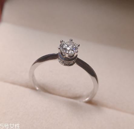 周大生和周生生是什么關(guān)系_哪個(gè)好？