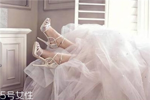 婚鞋可以借別人穿嗎？婚鞋借人的講究