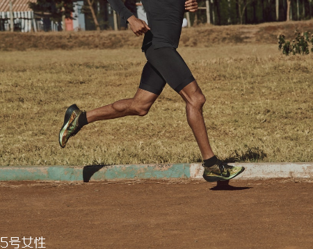耐克3d打印跑步鞋怎么樣？nike zoom vaporfly elite flyprint評測