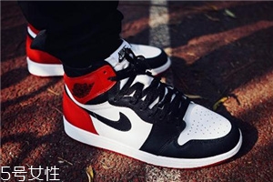 aj 1黑腳趾有女款嗎？aj 1黑腳趾有女生碼數(shù)嗎