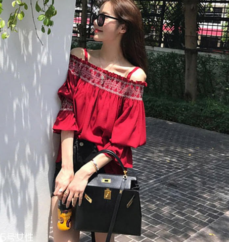 肩膀不好看穿什么衣服？適合肩型不好的穿搭推薦
