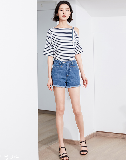 肩膀不好看穿什么衣服？適合肩型不好的穿搭推薦