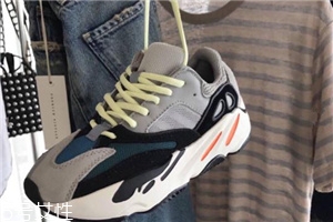 yeezy 700偏碼嗎？yeezy 700碼數(shù)正常嗎