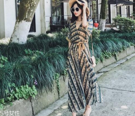 腿粗的女生夏天穿什么？腿粗女生夏季穿搭技巧
