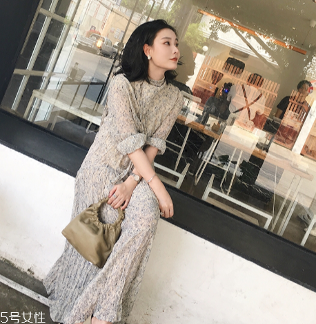 拍照穿什么衣服好看？最適合拍照的衣服推薦