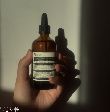 伊索維他命b與綠茶平衡調理液主要成分有哪些