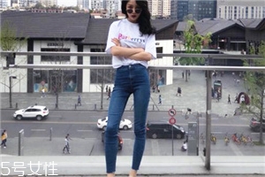 優(yōu)衣庫(kù)牛仔褲掉色嗎？?jī)?yōu)衣庫(kù)牛仔褲掉不掉色