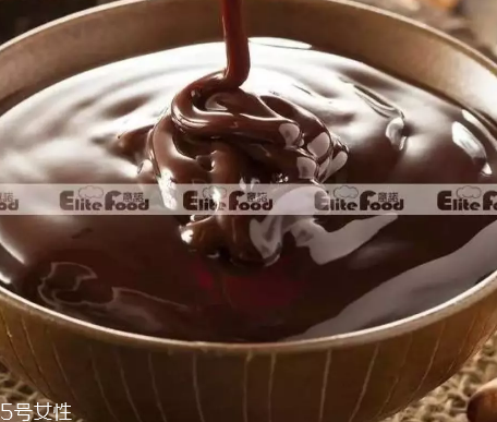 巧克力糖漿怎么做？巧克力糖漿可以做什么？