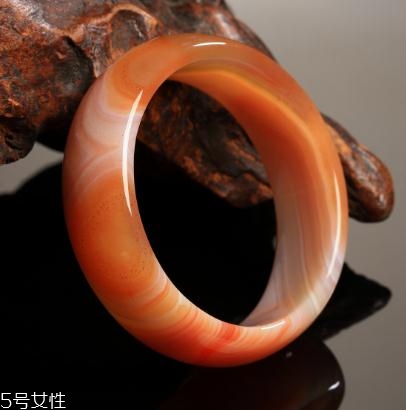 瑪瑙手鐲一般多少錢？瑪瑙手鐲市場(chǎng)行情