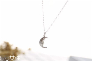 lily charmed是什么檔次？lily charmed項(xiàng)鏈檔次