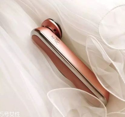 雅萌射頻美容儀怎么樣？雅萌Bloom射頻美容儀效果評測