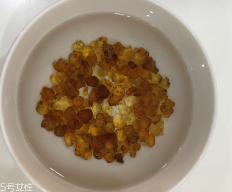 桃膠能和雞蛋一起吃嗎？桃膠配雞蛋可以嗎？