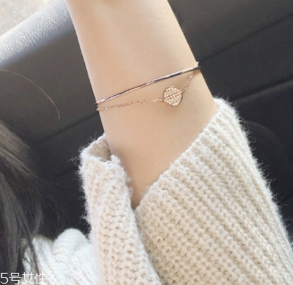 手鏈可以兩只手同時(shí)戴嗎？手鏈可以兩只手一起戴嗎
