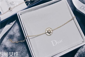 手鏈可以兩只手同時(shí)戴嗎？手鏈可以兩只手一起戴嗎