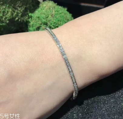 手鏈一般多少顆珠子？手鏈一般是幾個珠子？
