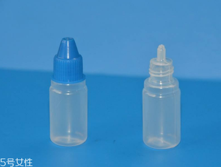 眼藥水是滴在眼睛里嗎？眼藥水是屬于外用的嗎？