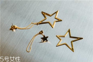 耳環(huán)一般多少克一對？耳環(huán)常見克數(shù)