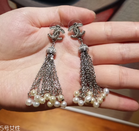 耳環(huán)什么材質(zhì)好？耳環(huán)常見材質(zhì)