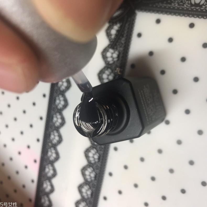 短指甲怎么上色？短指甲上色詳細步驟