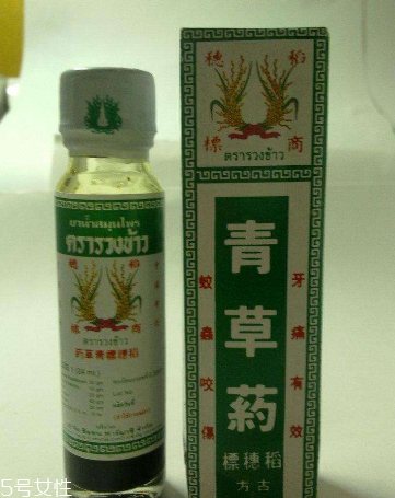 青草油可以治腳氣嗎？青草油治腳氣好用嗎？