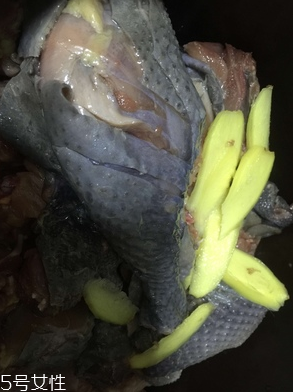 烏雞下奶嗎？烏雞怎么吃下奶？