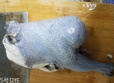 烏雞是公雞好還是母雞好？烏雞買公雞還是母雞？