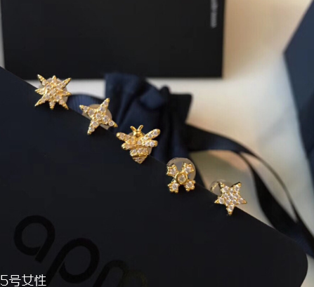 耳釘一定要純銀的嗎？耳釘不是銀的行嗎？