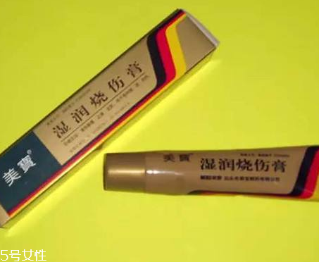 美寶濕潤燒傷膏有激素嗎？美寶濕潤燒傷膏是激素藥嗎？