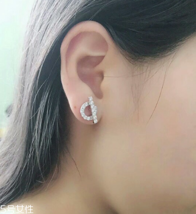 耳釘轉(zhuǎn)不動(dòng)怎么辦？耳釘轉(zhuǎn)不動(dòng)怎么處理？
