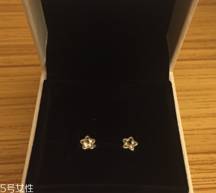 耳釘變黃怎么清洗？耳釘變黃了怎么辦？