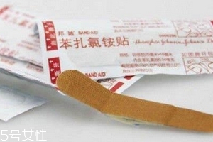 創(chuàng)可貼可以當(dāng)乳貼嗎？創(chuàng)可貼當(dāng)乳貼好嗎？