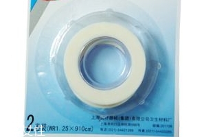 醫(yī)用膠布留下的膠痕怎么去除？