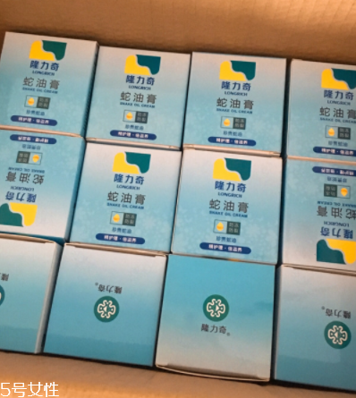蛇油膏治腳氣嗎？腳氣可以用蛇油膏嗎？