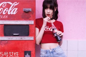 夏天穿紅色衣服吸熱嗎？夏天穿紅色會熱嗎？