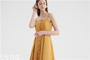 微胖穿什么連衣裙好看？微胖女生適合穿什么連衣裙？