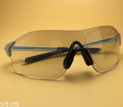 oakley眼鏡怎么樣？歐克利眼鏡好嗎？