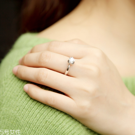 金大福和周大福哪個(gè)好？金大福和周大福對(duì)比