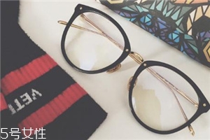 眼鏡可以用紙巾擦嗎？眼鏡能不能用紙擦？