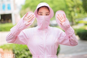 防曬衣可以防止曬黑嗎？防曬衣能不能防曬黑？
