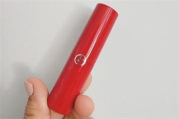 阿瑪尼口紅是塑料殼嗎？阿瑪尼口紅殼什么材質(zhì)？