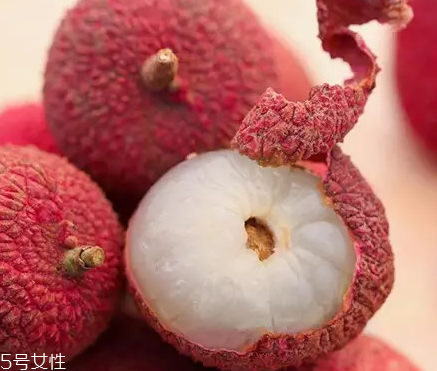 荔枝選購技法 荔枝怎么挑？